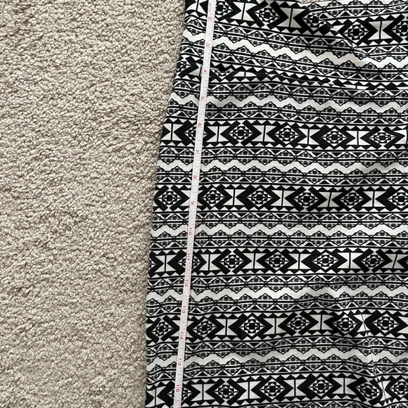 Two cotton skirts - Picture 9 of 10